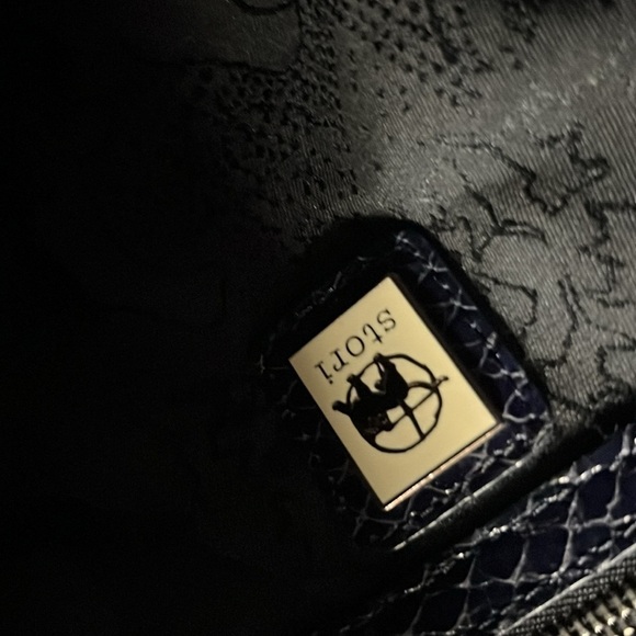 Blue animal skin like bag by STORI beautifully handcrafted lots of pockets - Picture 6 of 9